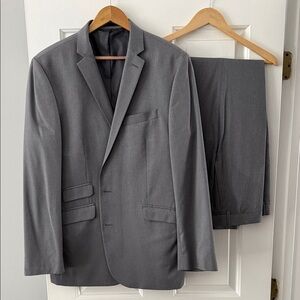 Kenneth Cole Charcoal Gray Men's Suit